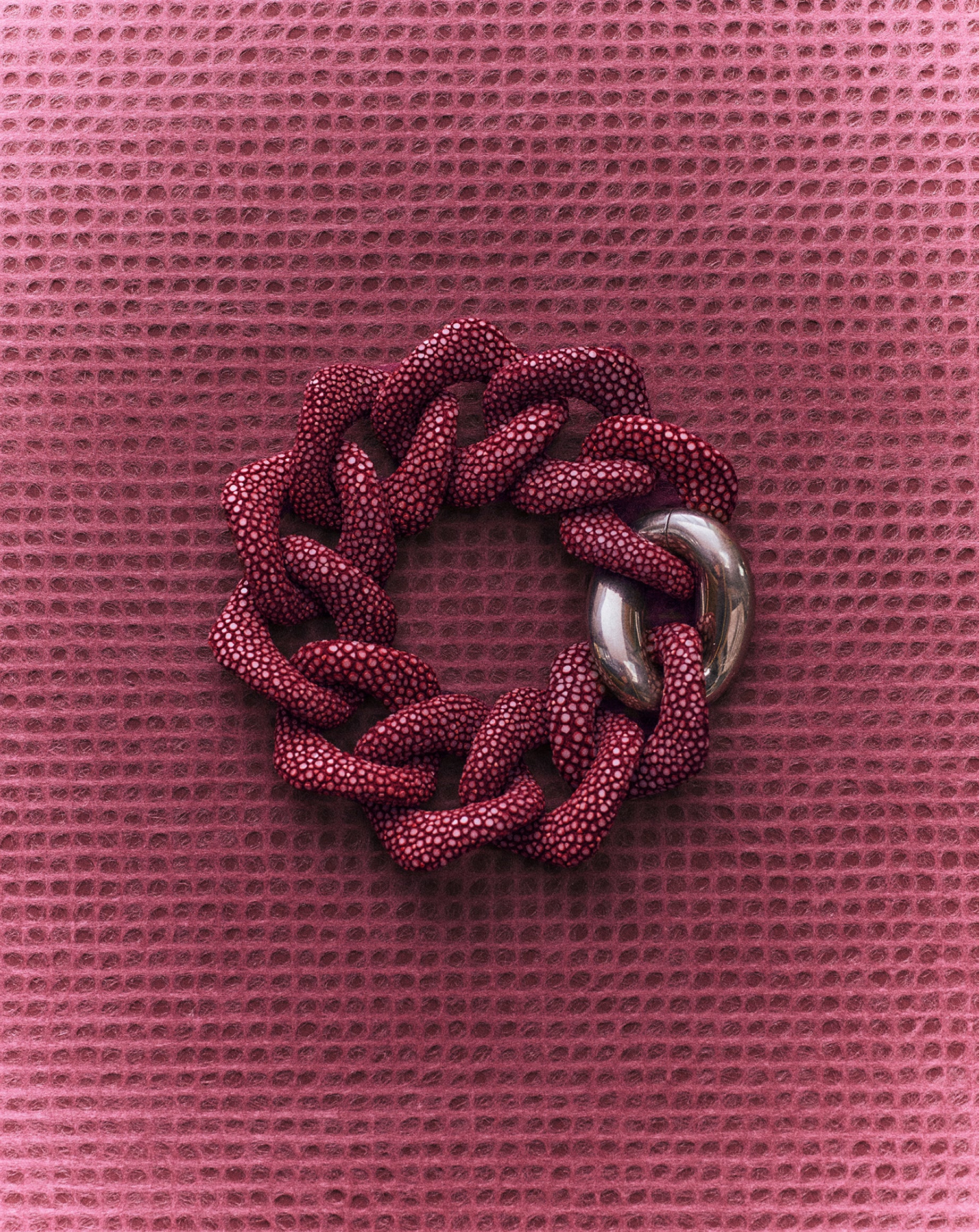 Galuchat - Garnet - Gold plated