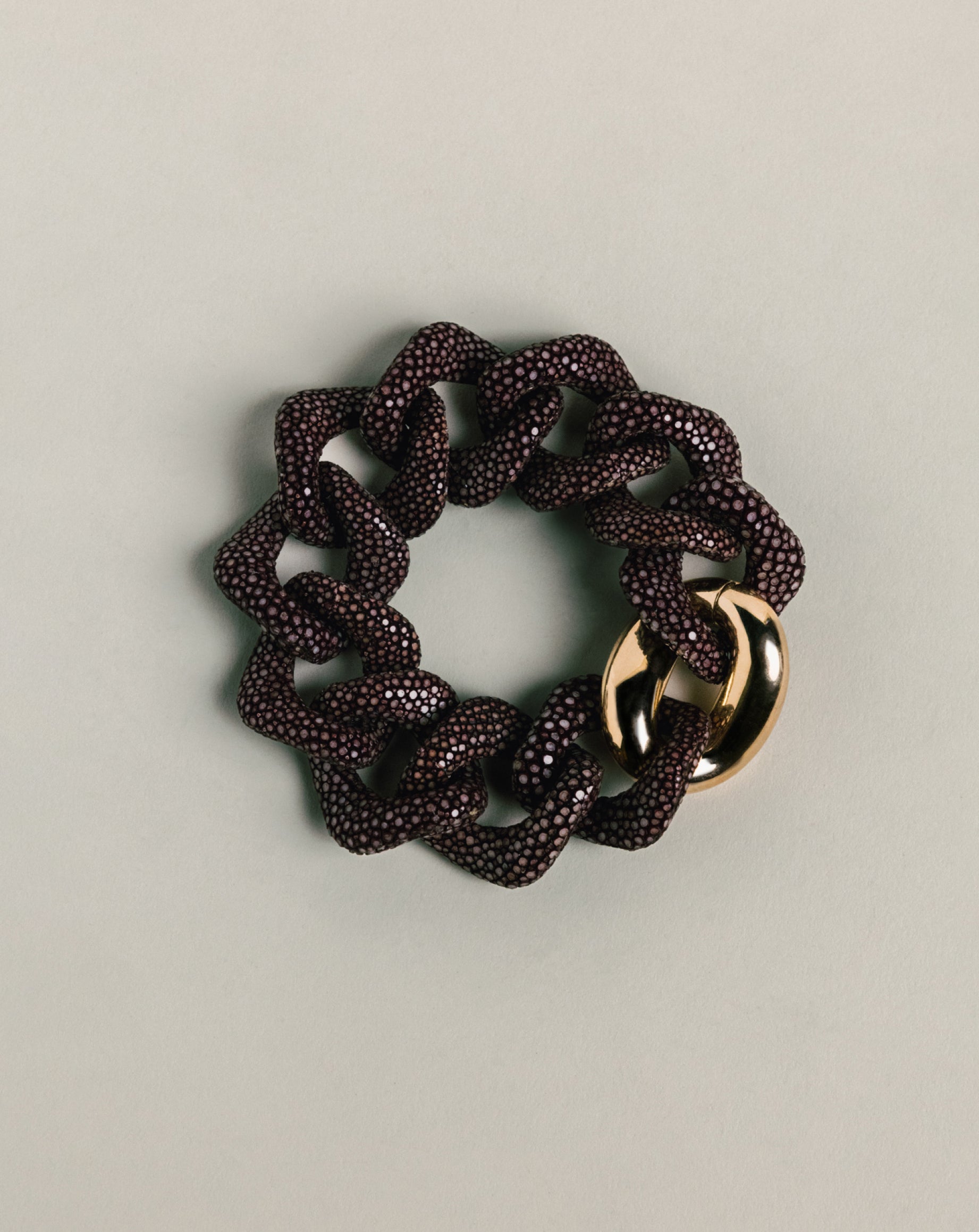 Galuchat - Plum - Gold plated