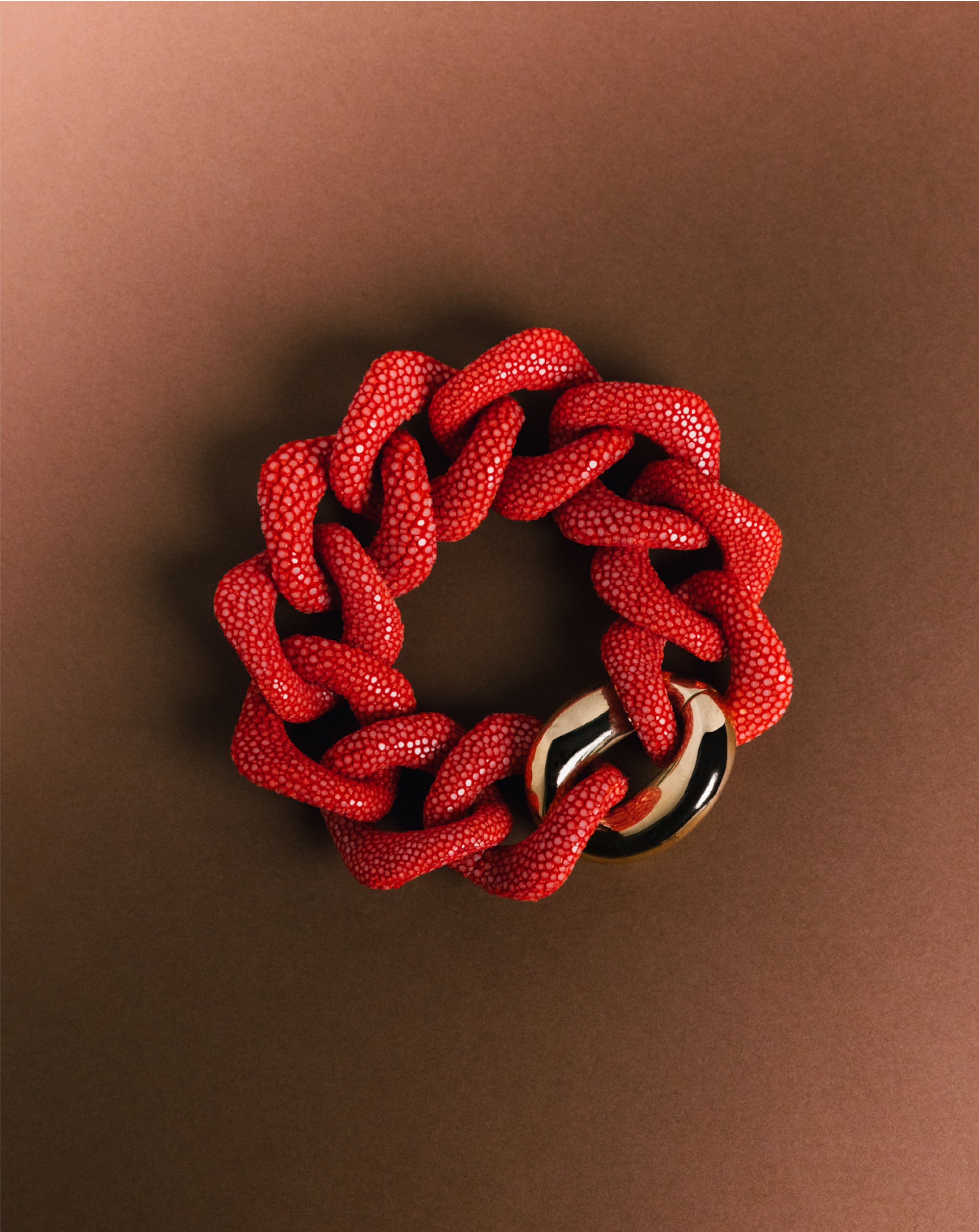 Galuchat - Chilli red - Gold plated