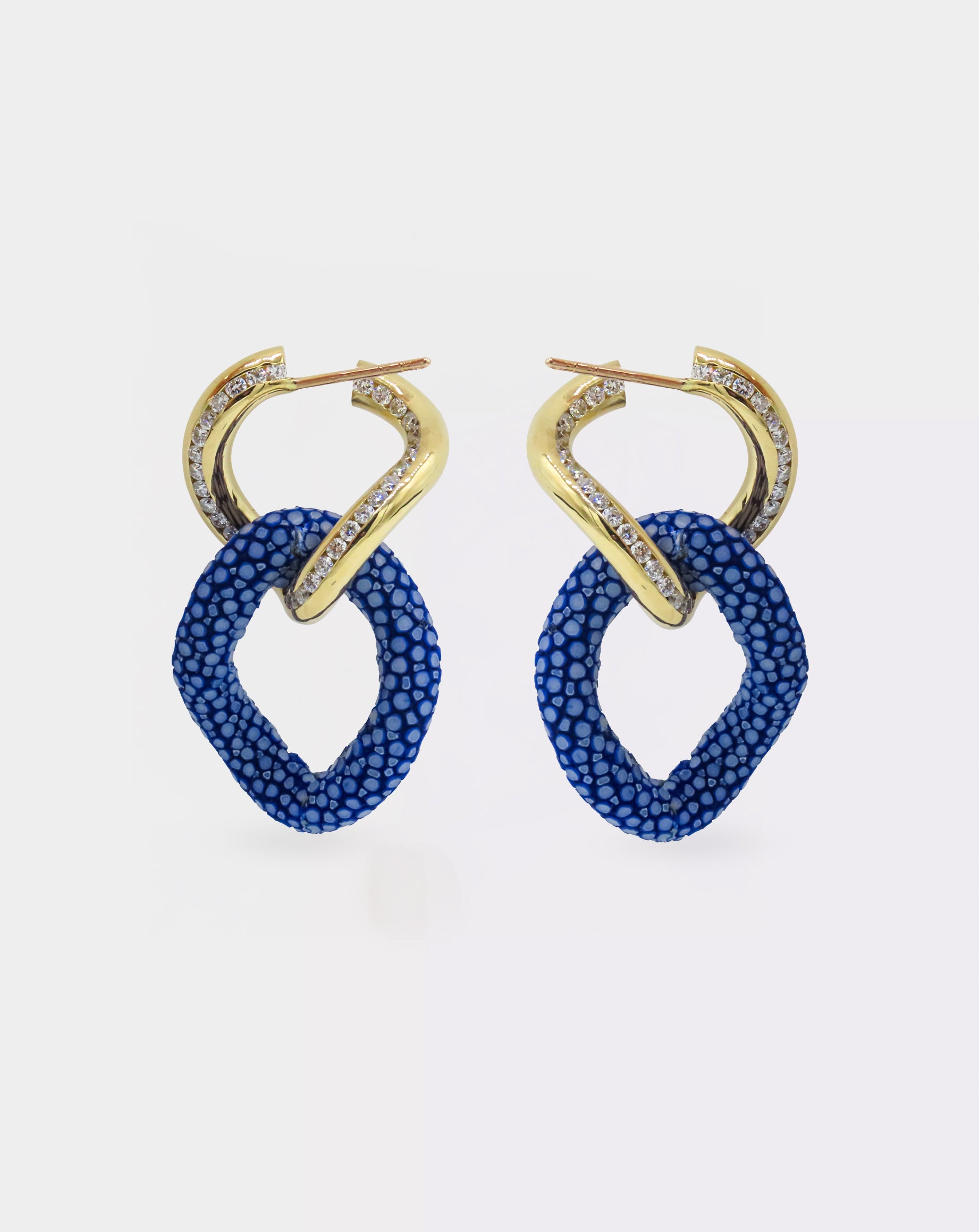 18K Gold Chainlink earrings with 0,68ct diamonds - Galuchat - Blue